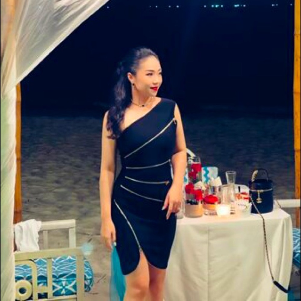 🎥 Bandage Zipper Detail Asymmetrical Mini Dress